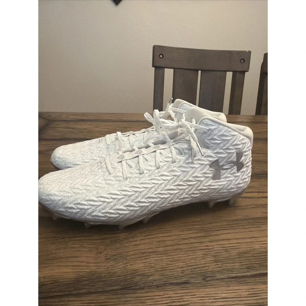 Sz 14 Under Armour Spotlight Clone 4.0 MC Football Cleats